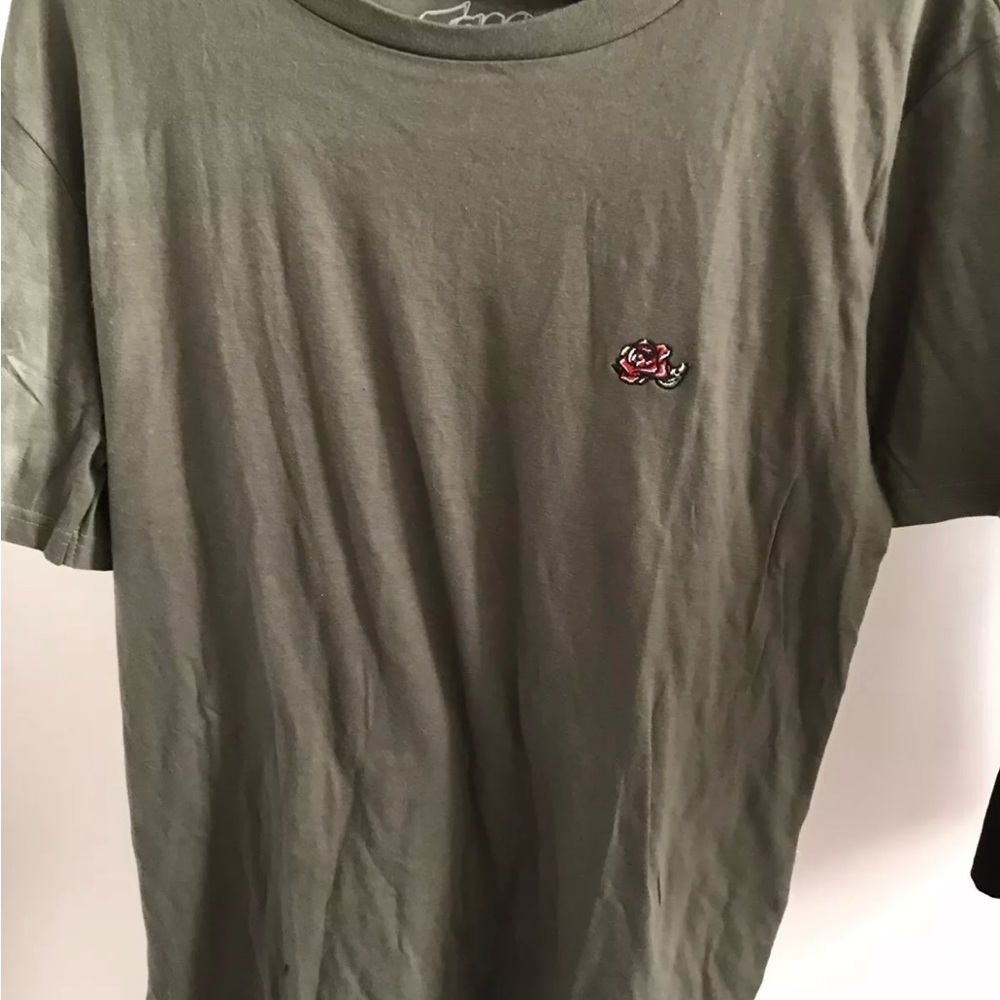 Taco Tuesday Men’s L Dark Green T Shirt Embroidered Rose & Loyalty Graphic Back